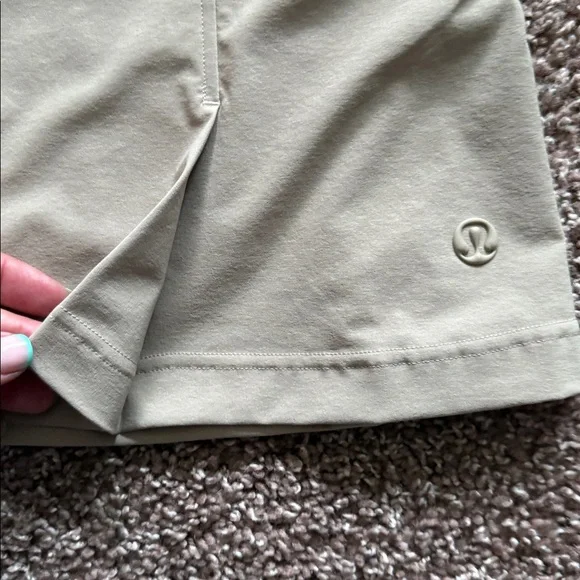 NWT Lululemon Stretch Twill Front Pleat Golf Skirt - Picture 8 of 12